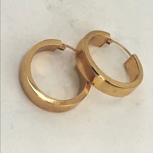 COPY - Modern 10k solid gold hoop earings
